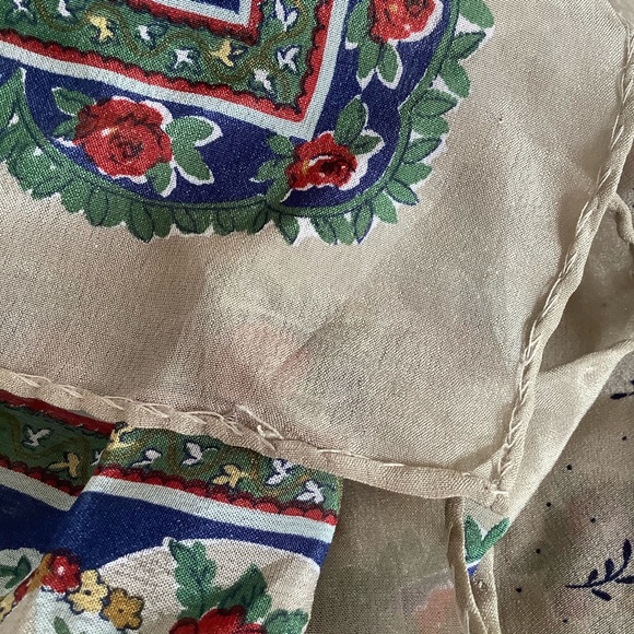 Italian vintage silk scarf - Picture 10 of 10